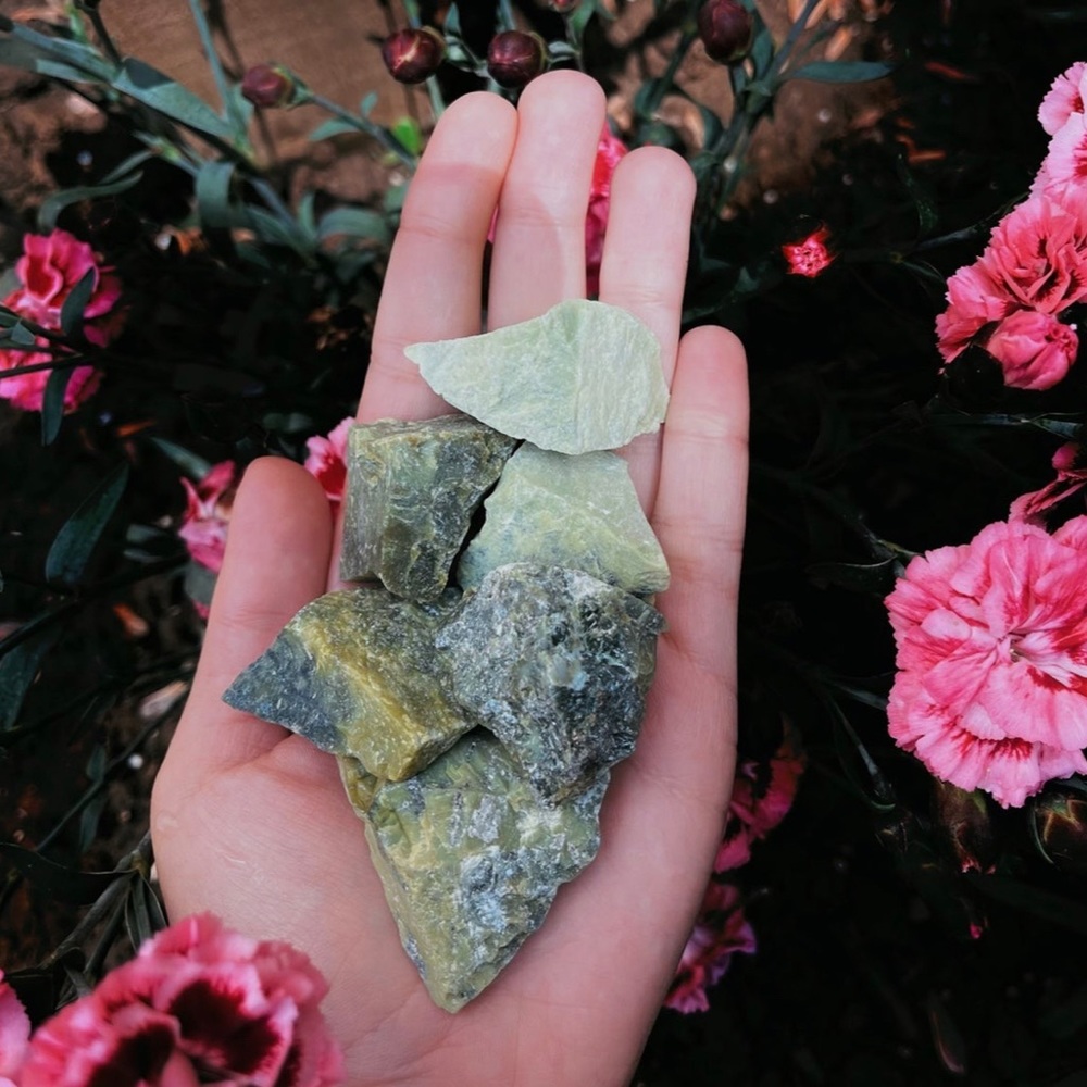 💚Serpentine Crystal Chunks💚